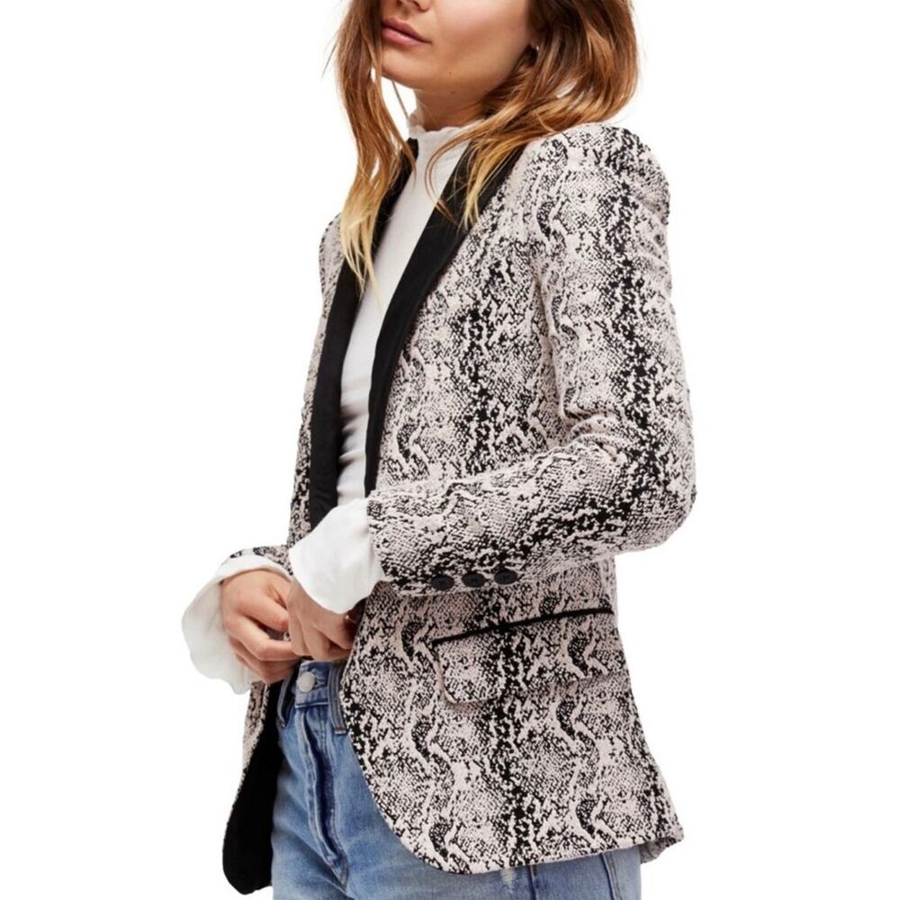 Free People Modern Femme Blazer Jacket Snake Animal Print Plunge Textured Medium - Picture 3 of 9